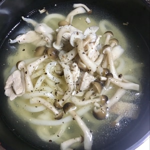 キャベツとしめじの鶏塩うどん